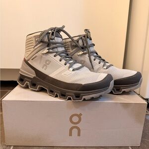 On Running Woman’s Cloudrock 2 Waterproof Glacier/Eclipse Boots